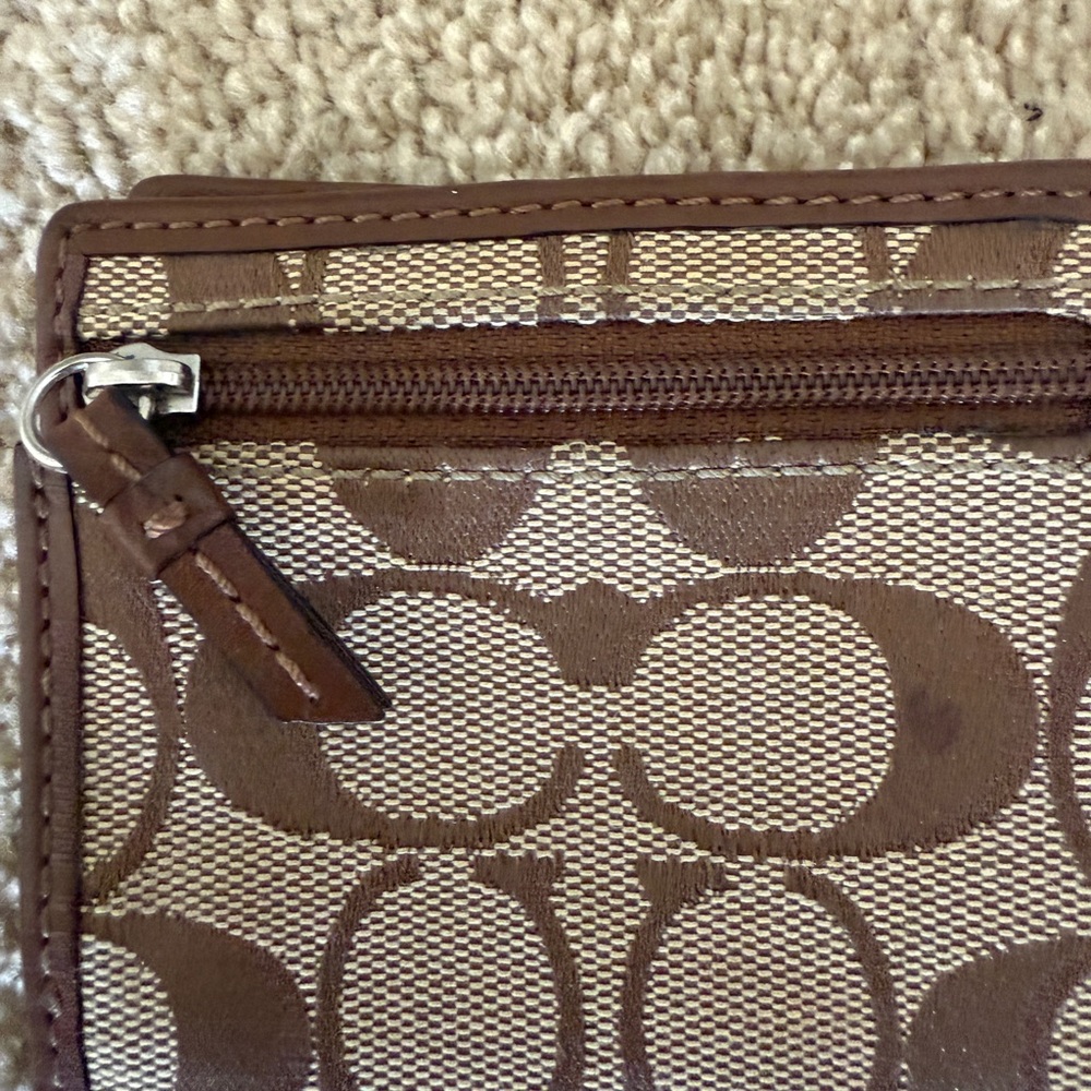 Wallet - Picture 3 of 7